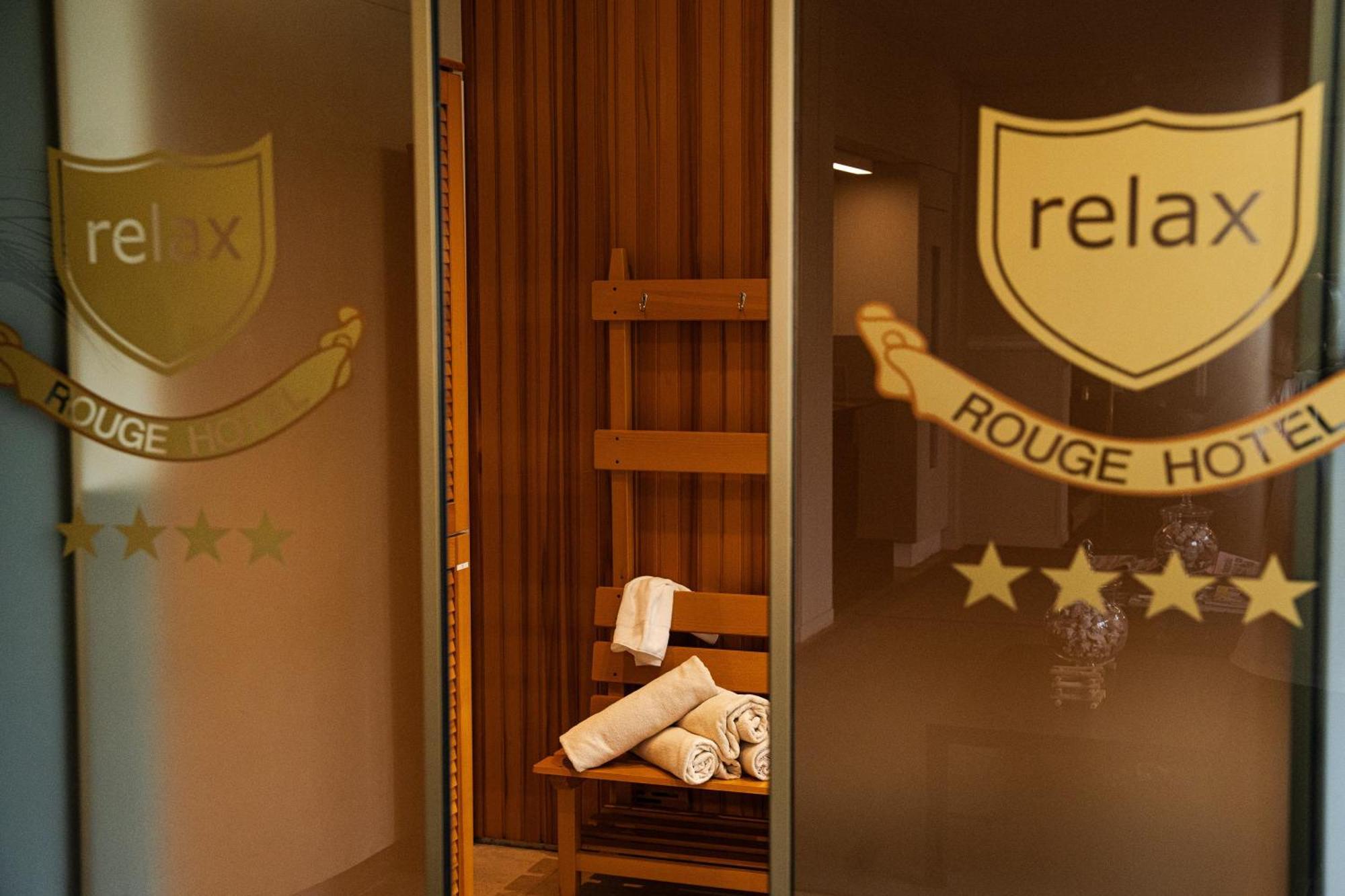 Rouge International Hotel 4*