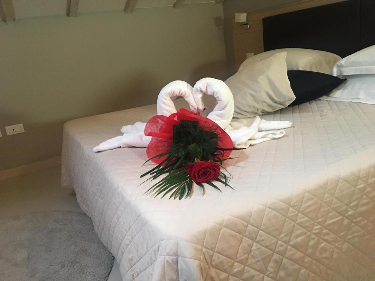 Rouge International Hotel 4*